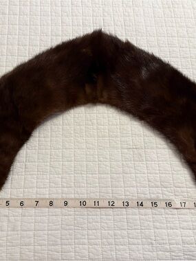 Brown Mink Fur Collar Accessory - Classic Women’s Accent